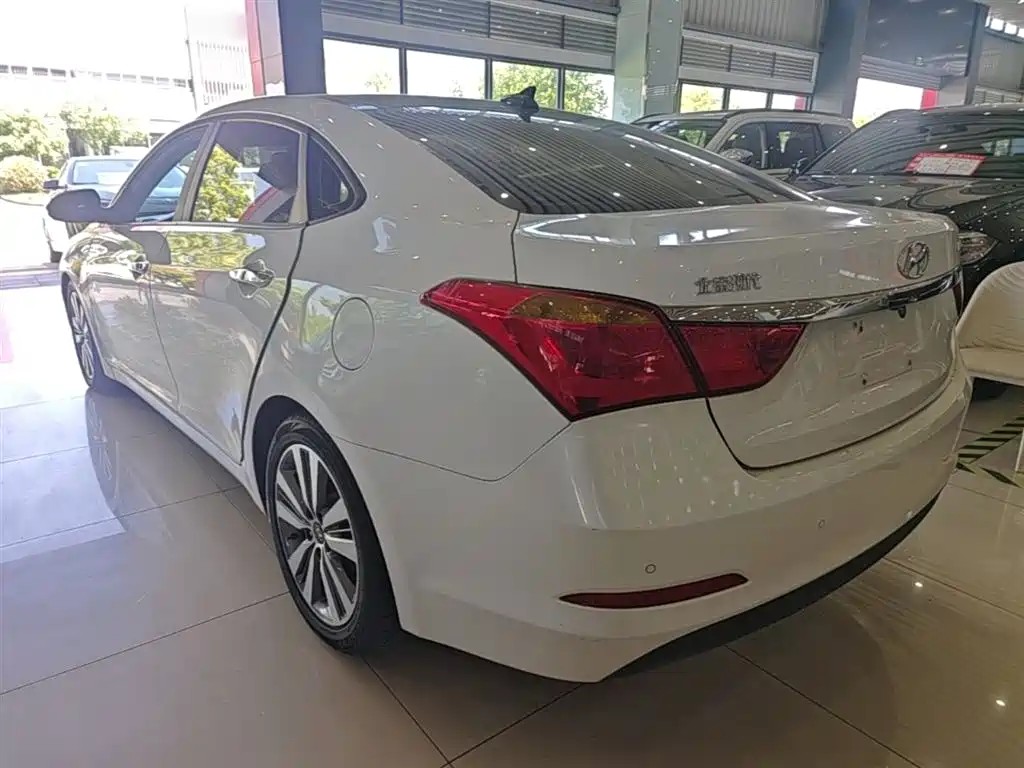 HYUNDAI NAME PICTURE