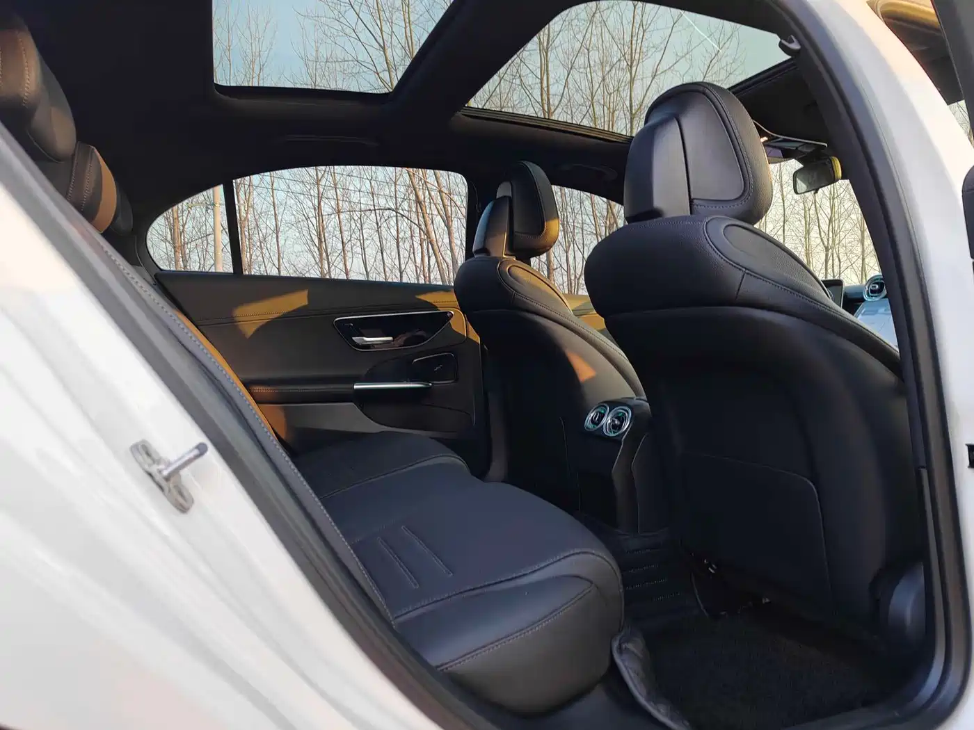 Mercedes-Benz C-Class 2024 Facelift C 260 L Sport фото 12