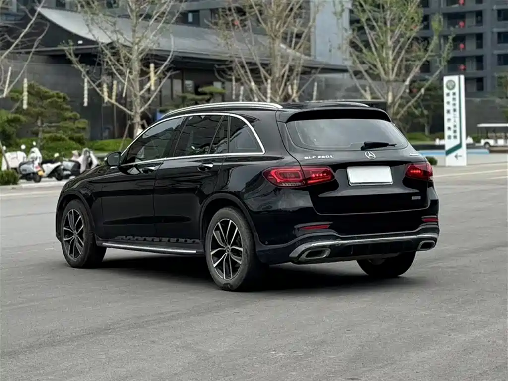 Mercedes-Benz GLC 2020 Facelift GLC 260 L 4MATIC Luxury фото 4