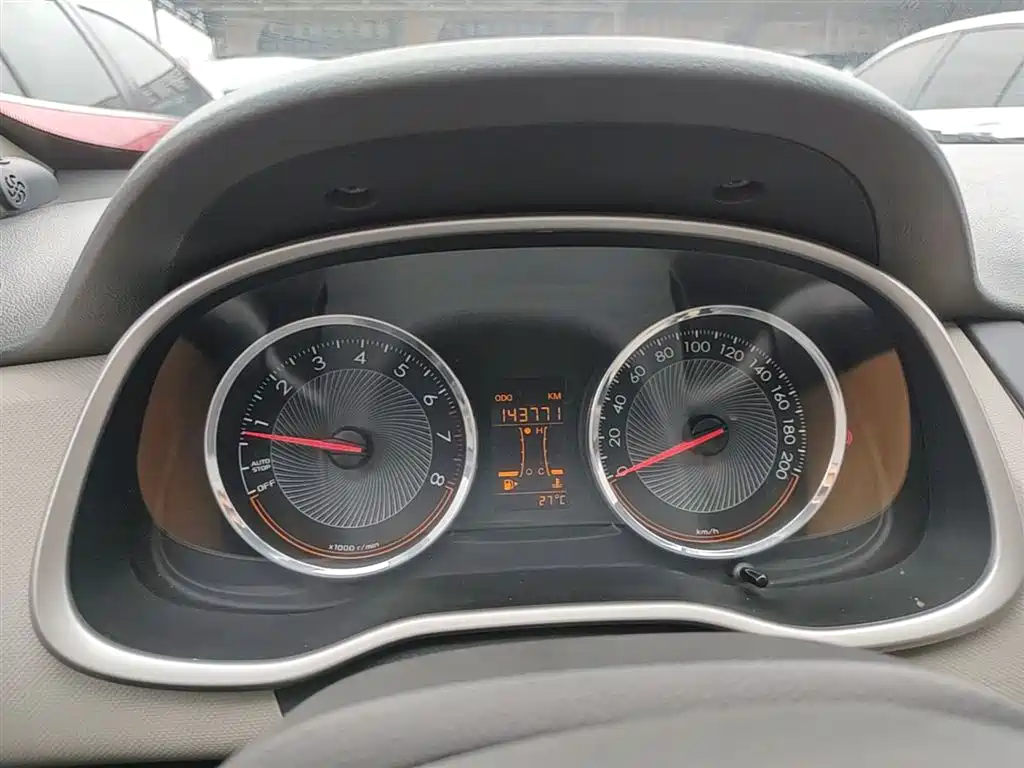 Chevrolet Sail 2015 Sail 3 1.5L Manual Ideal Sunroof Edition фото 12