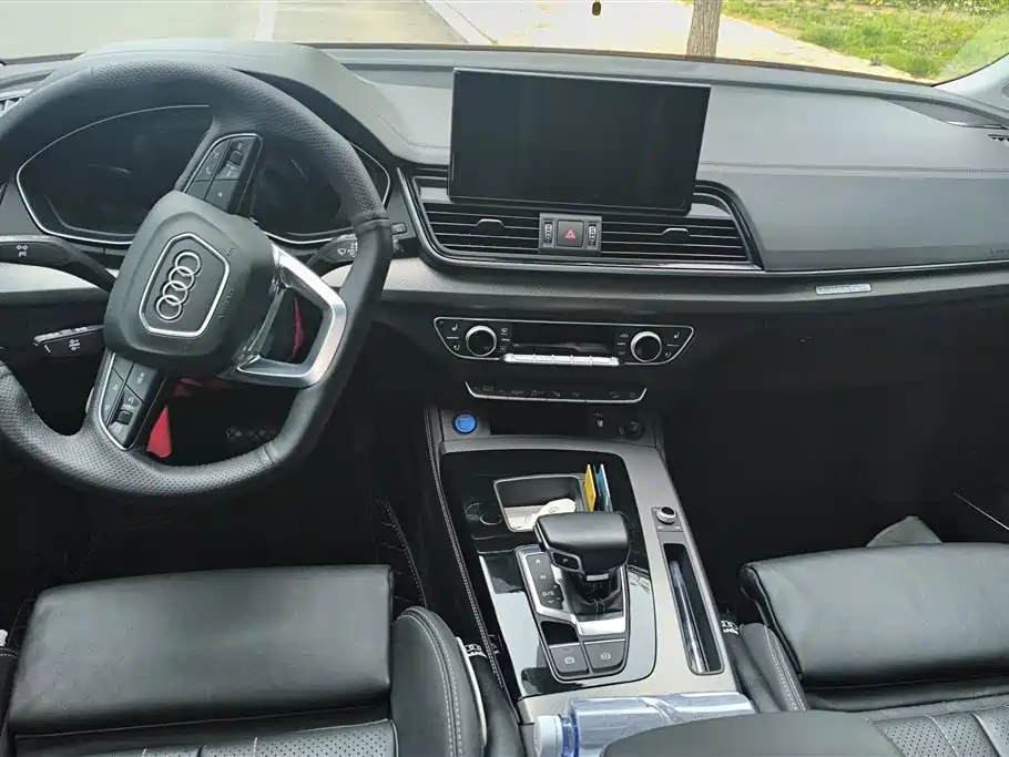 Audi Q5L 2022 Facelift 45T Luxury Dynamic фото 12