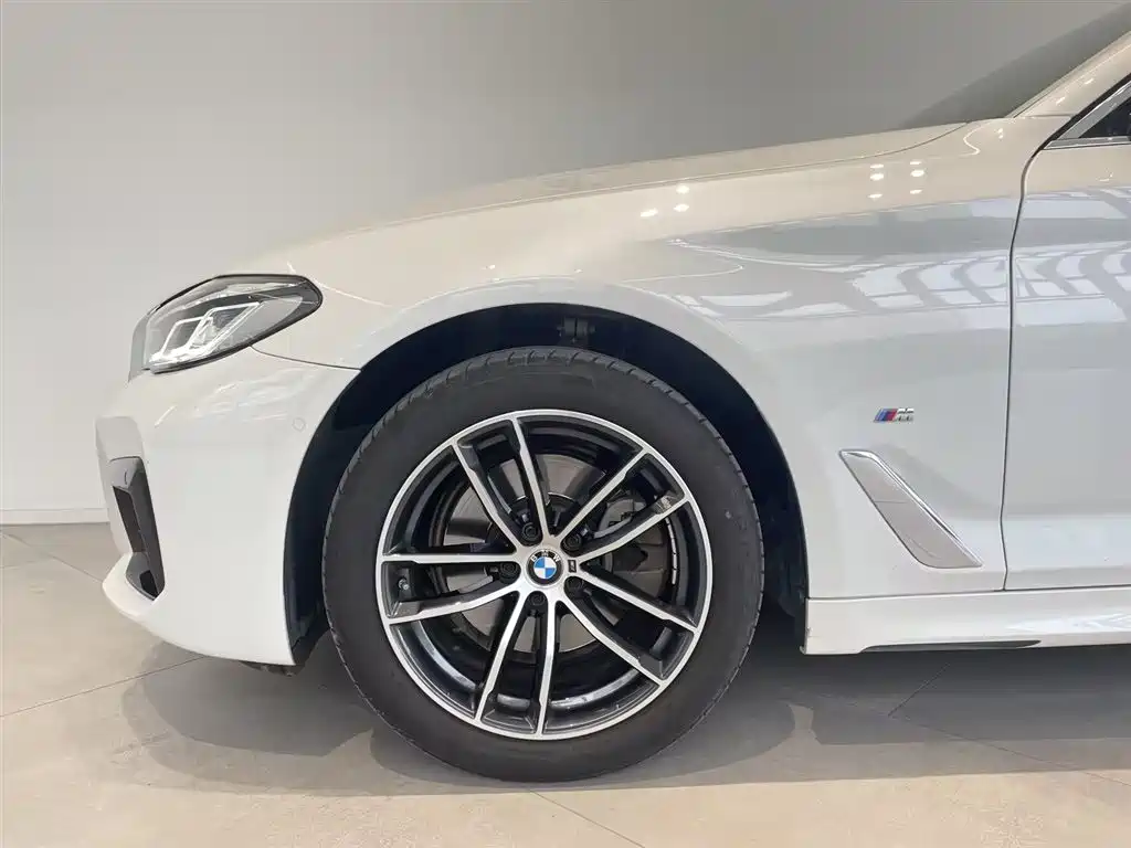 BMW 5 Series 2022 Model Second Facelift 525Li M Sport Package фото 18