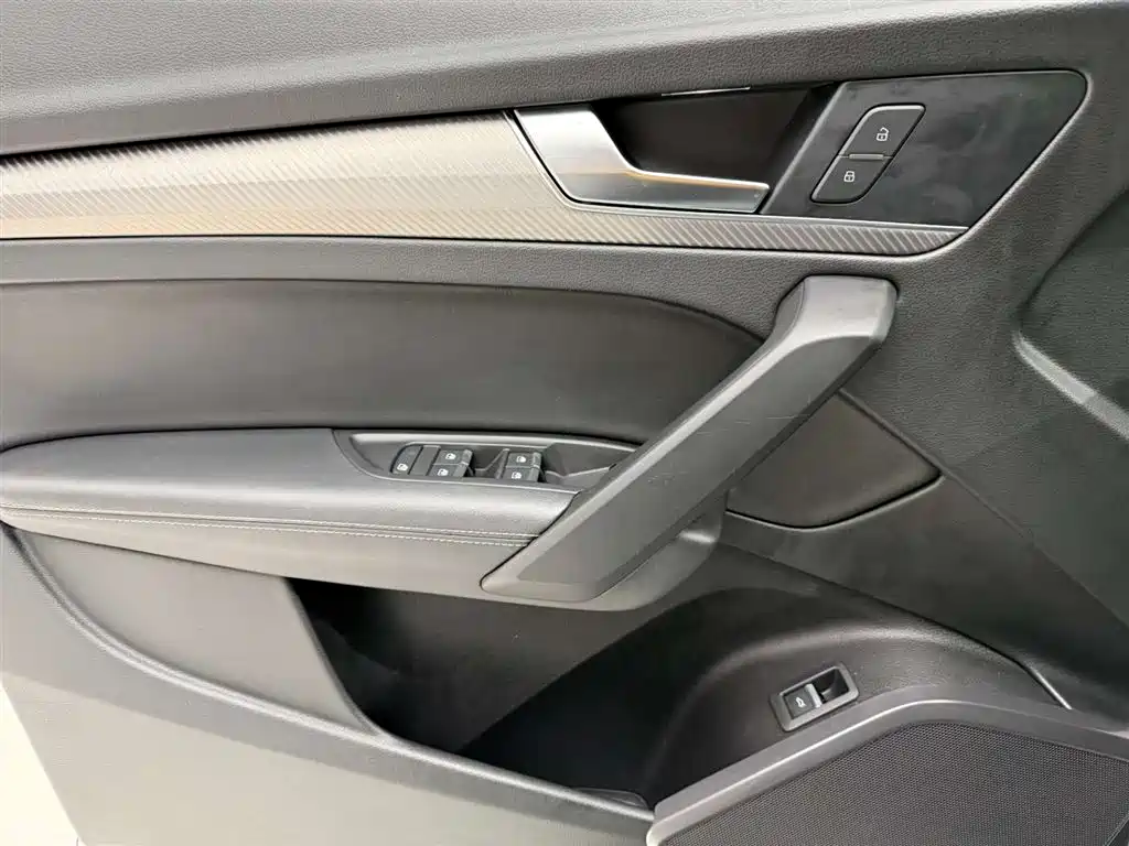 Audi Q5L 2020 45 TFSI Exclusive Fashion фото 21