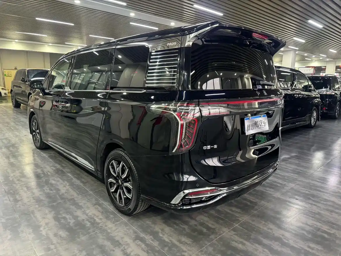 Hongqi HQ9 2023 2.0T Smart Connect Flag Rhyme Edition фото 4