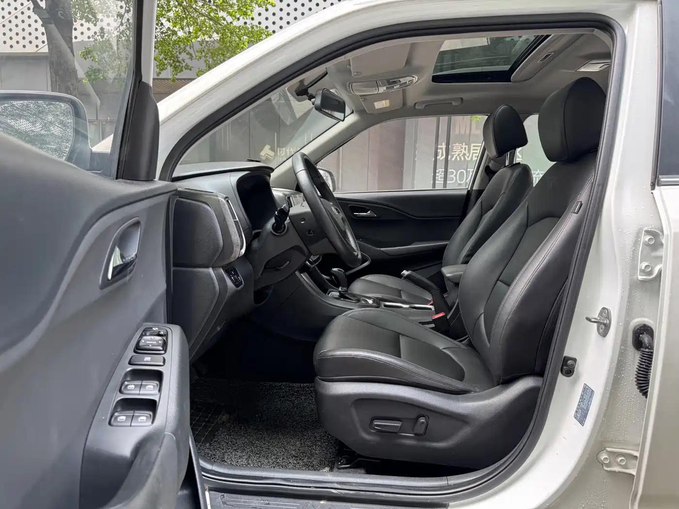 Hyundai Beijing Hyundai ix35 2018 2.0L Automatic 2WD Zhiyong·Enjoyment Edition фото 7