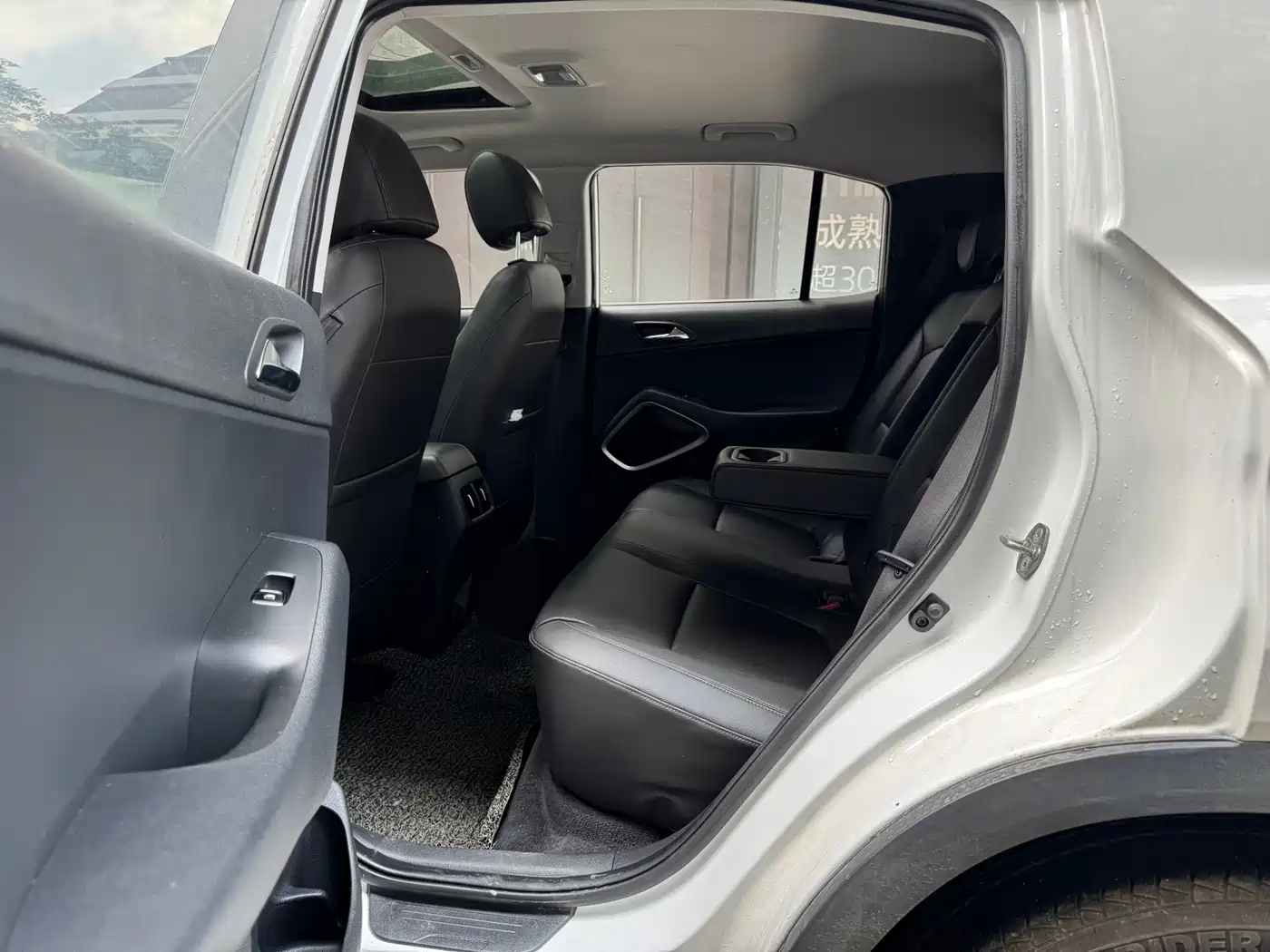 Hyundai Beijing Hyundai ix35 2018 2.0L Automatic 2WD Zhiyong·Enjoyment Edition фото 10