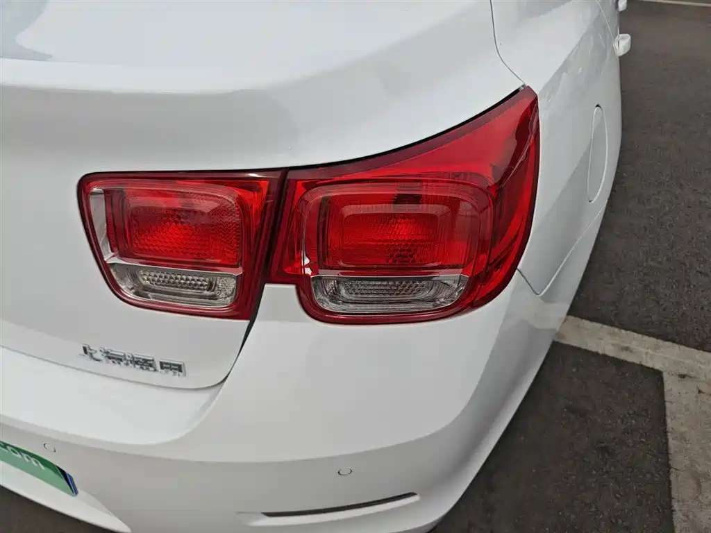 Chevrolet Malibu 2014 2.4L Automatic Luxury фото 8