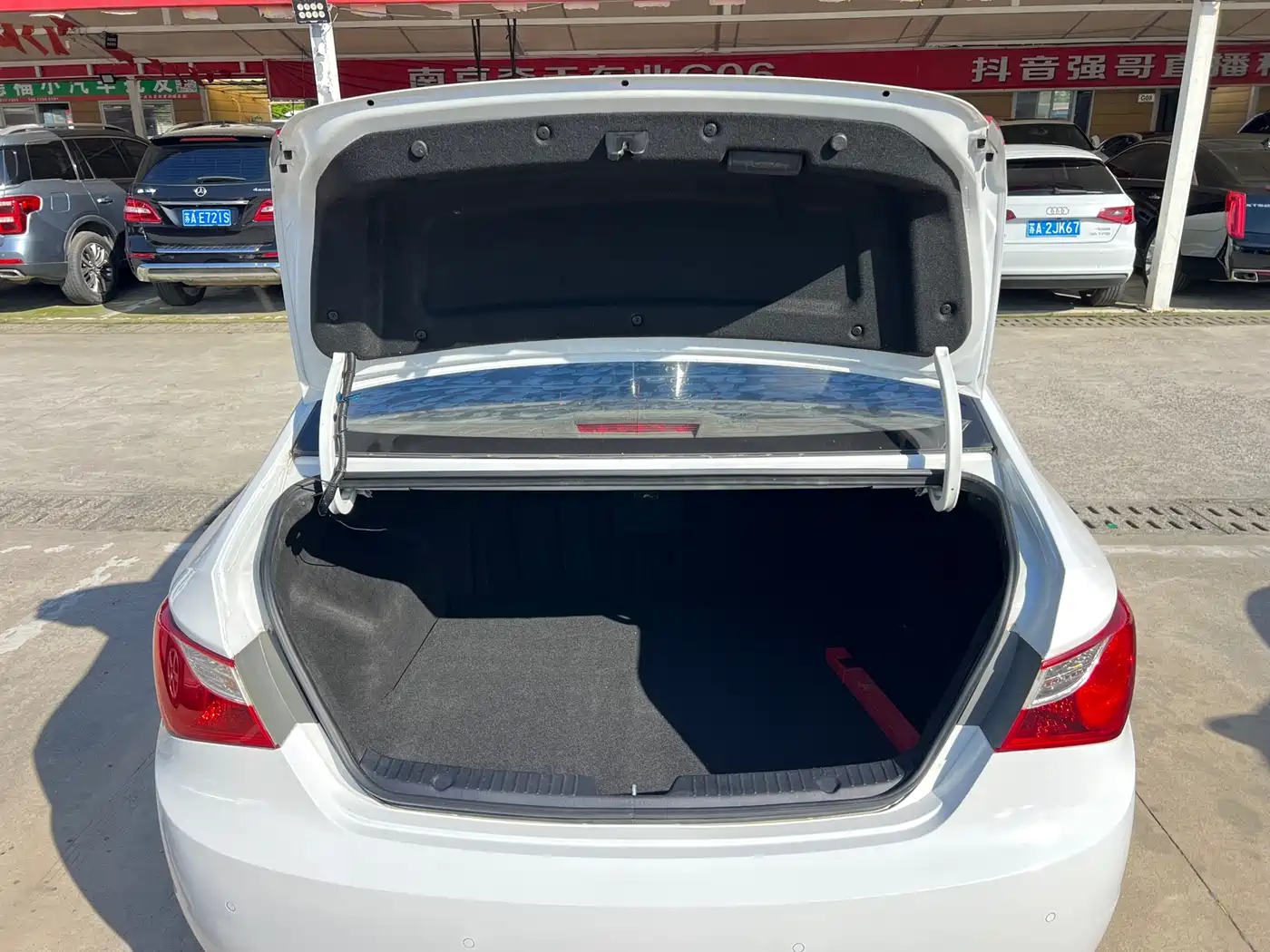 Hyundai Sonata 2015 2.4L LUX Ultimate фото 22