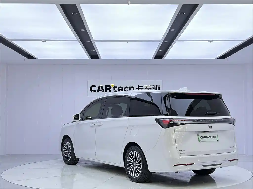 BUICK GL8 NEW ENERGY