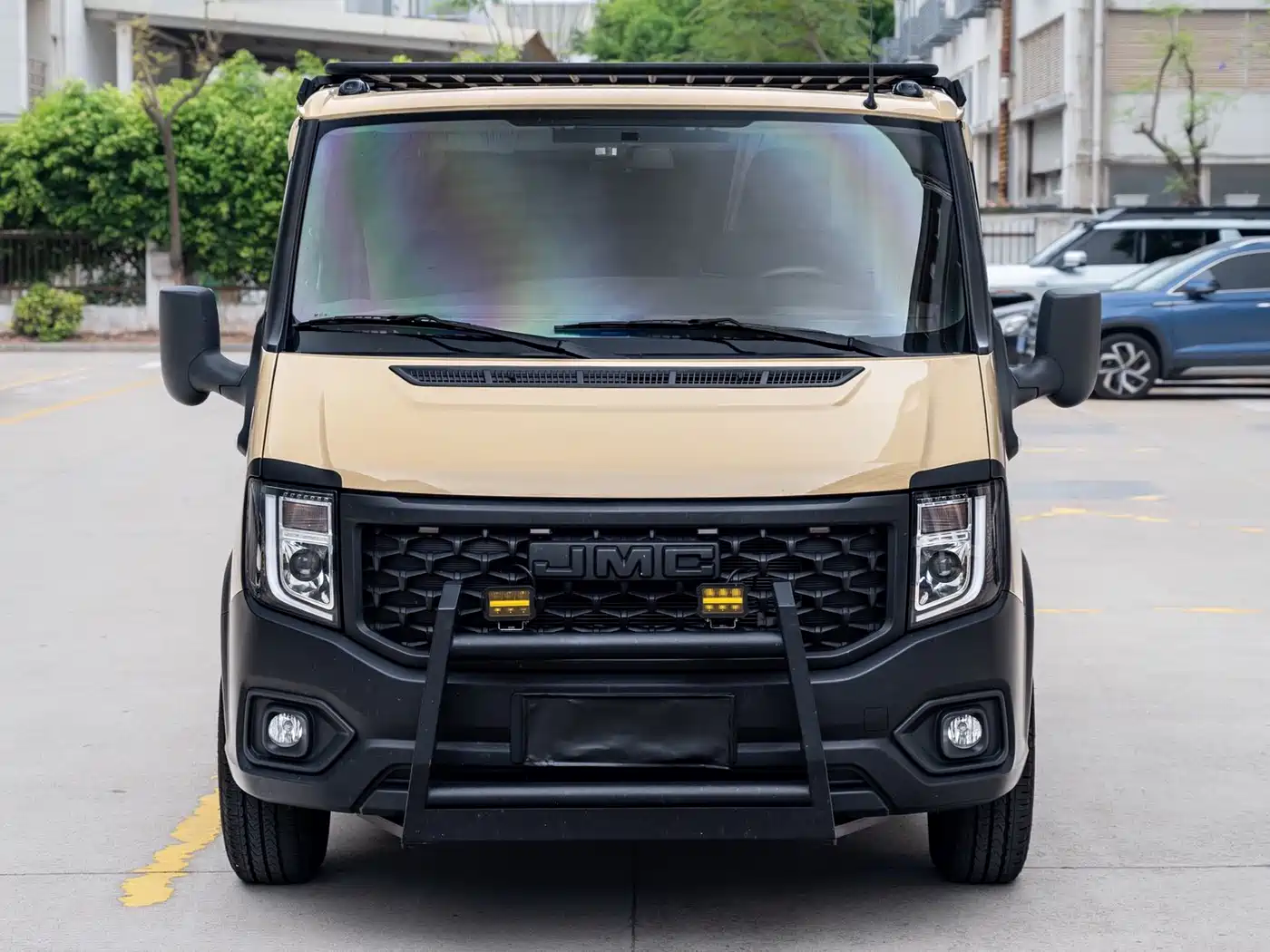 Jiangling JMC Fushun 2024 Commercial Operation Modified Vehicle 2.0T Auto Business Comfort 10-Seater фото 2