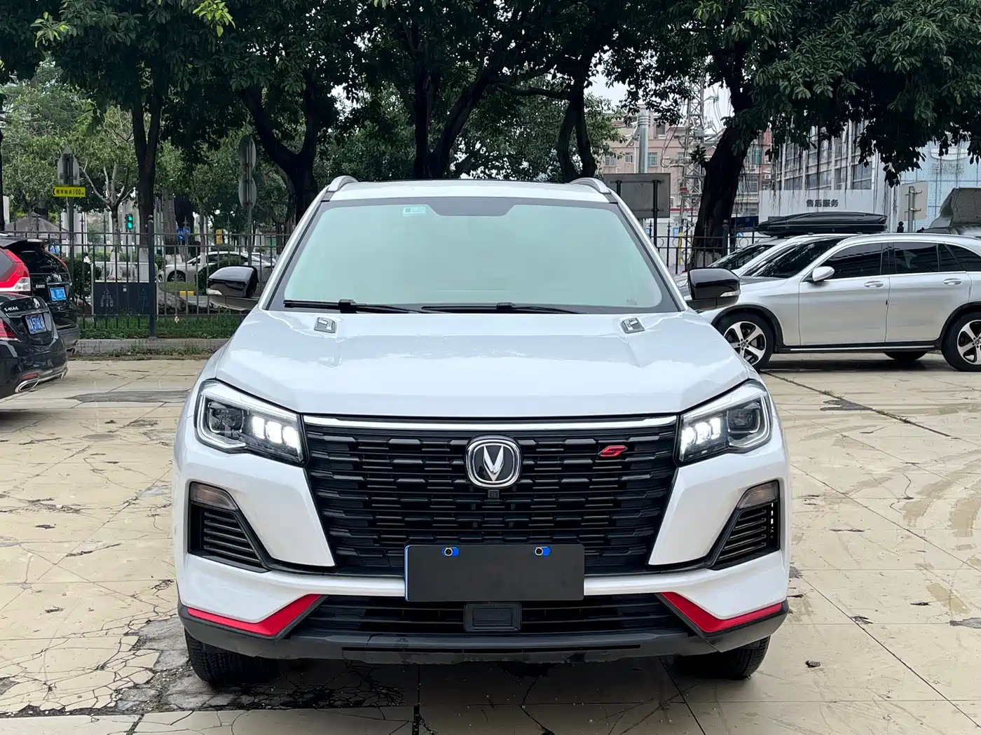 CHANGAN CS75
