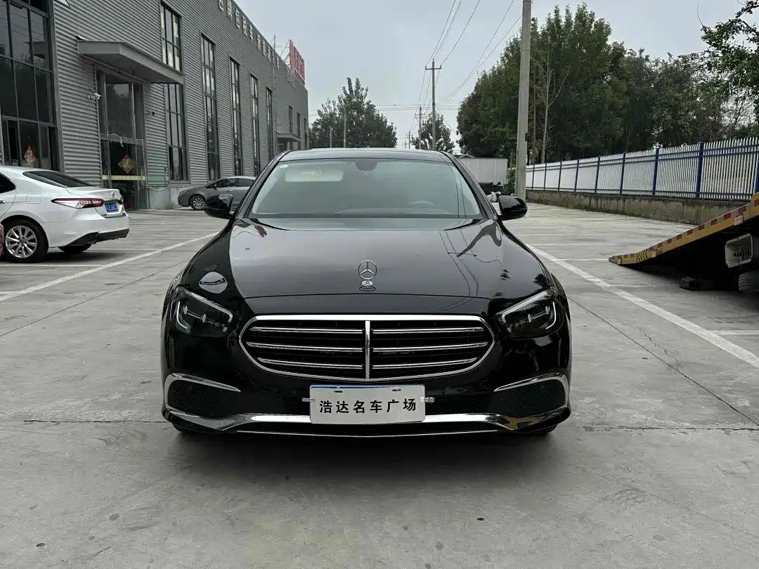 Mercedes-Benz E-Class 2023 E 260 L фото 2