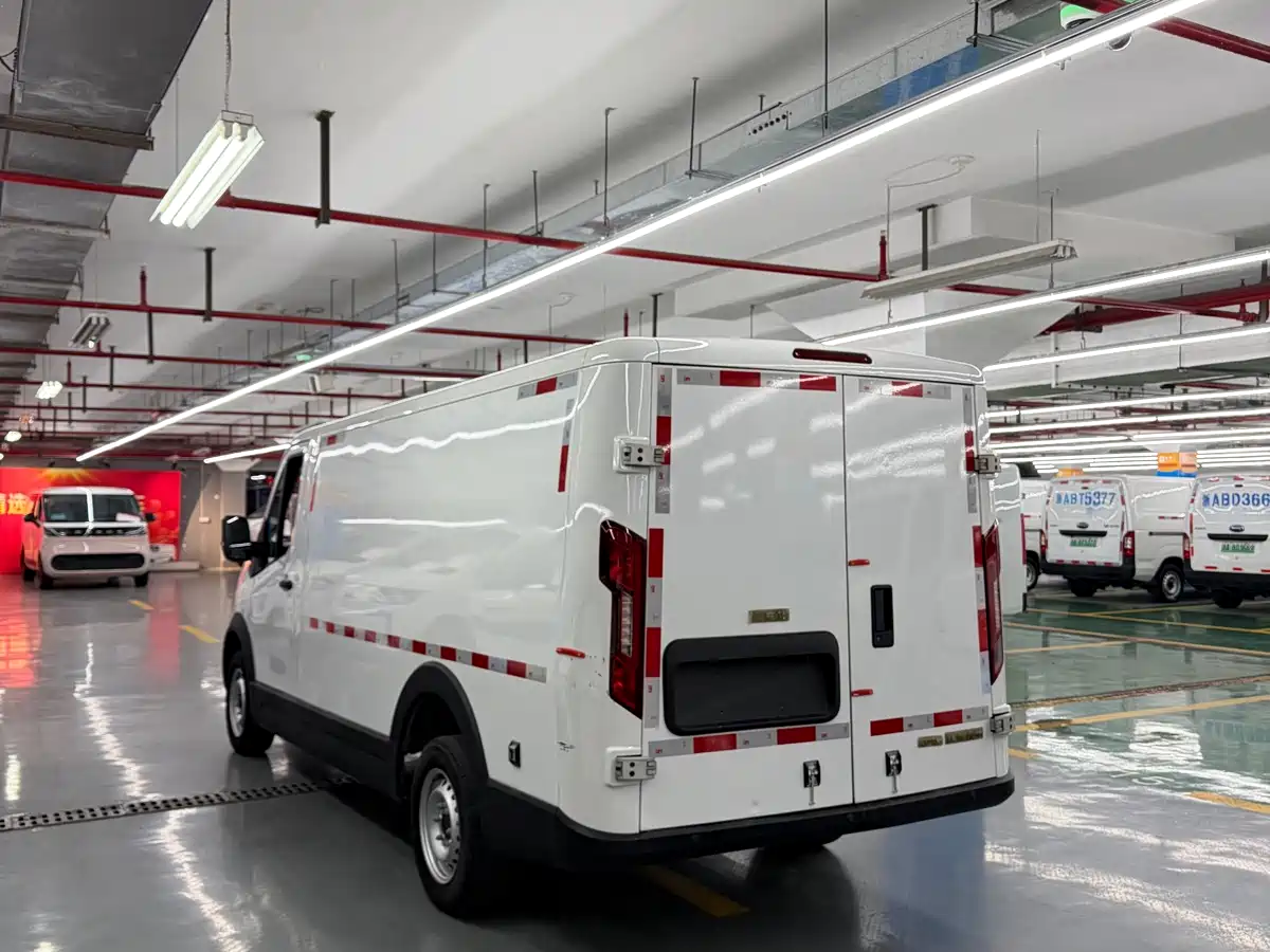 JIANGQI GROUP VAN BAOLU