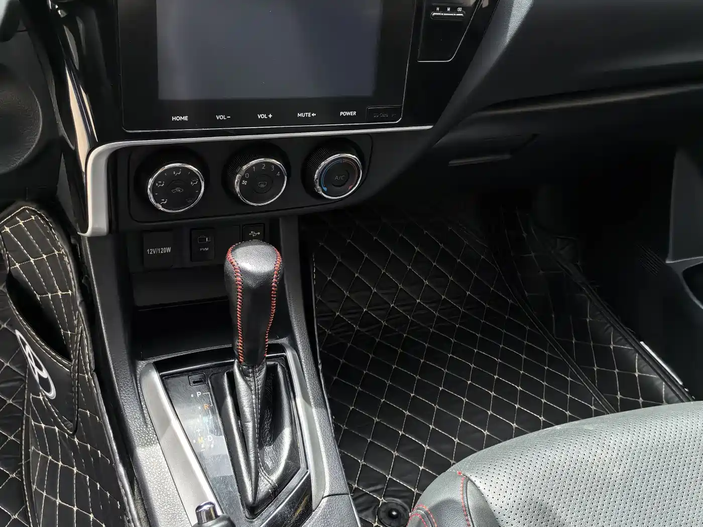 Toyota Levin 2017 Facelift 185T CVT Elite (China V) фото 9
