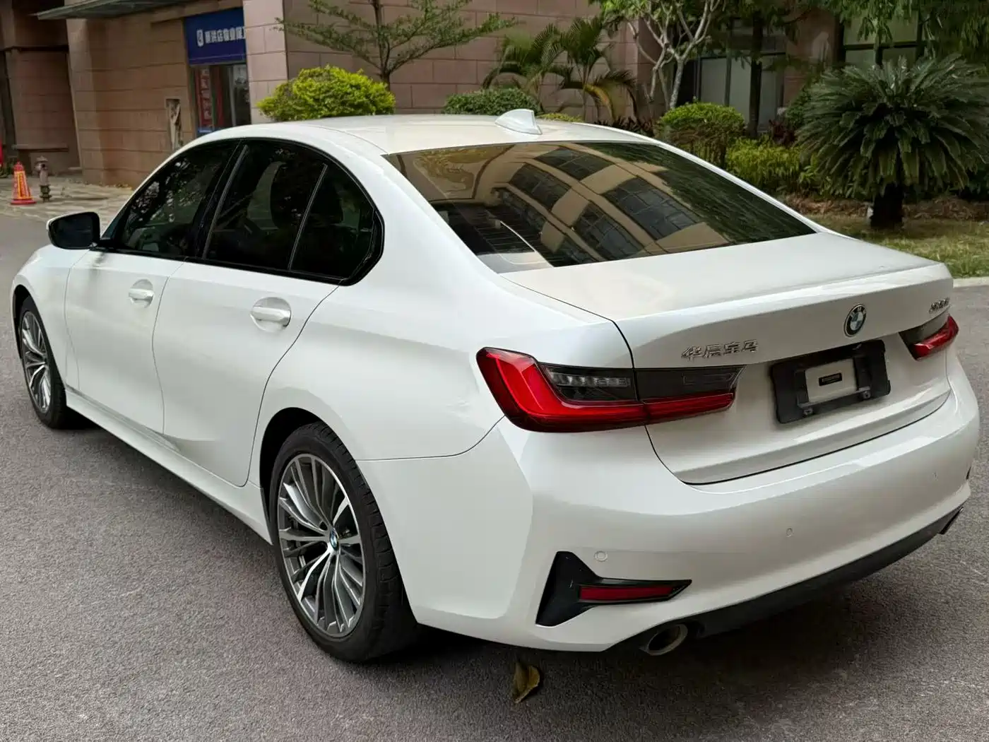 BMW 3 Series 2021 320i Sport Package фото 9