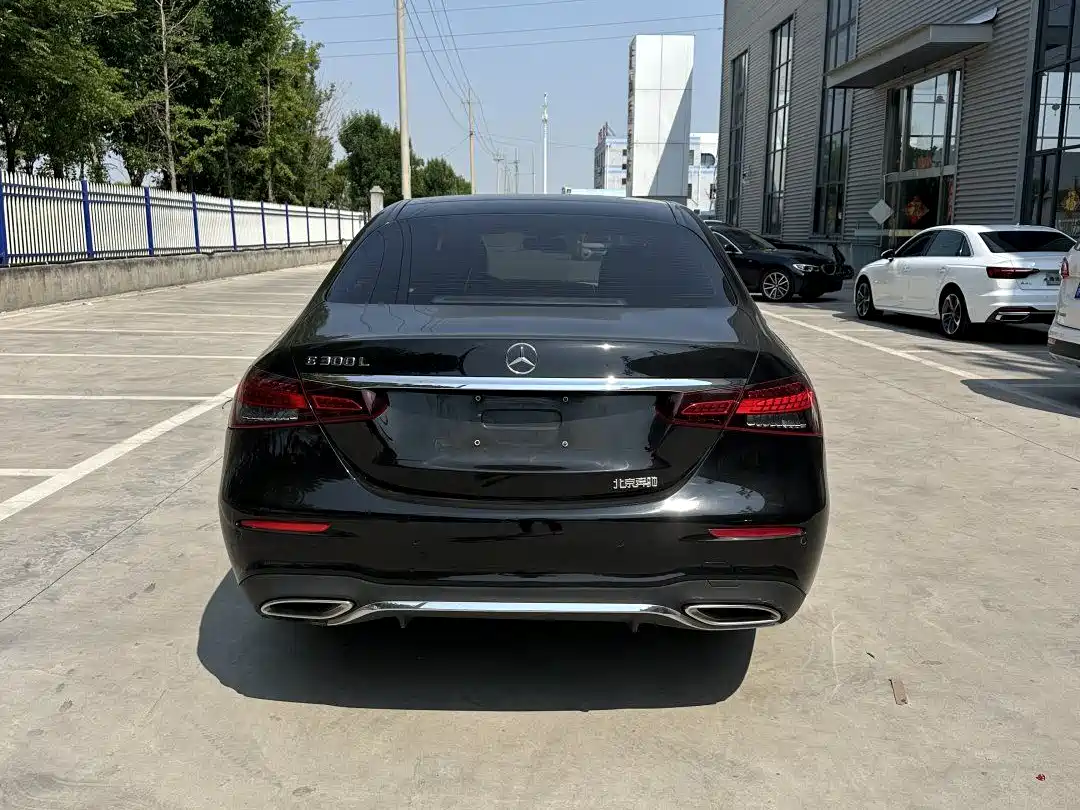 Mercedes-Benz E-Class 2021 E 300 L Sport Fashion фото 8