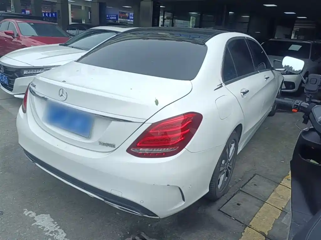 Mercedes-Benz C-Class 2017 Facelift C 200 L Sport Edition фото 7