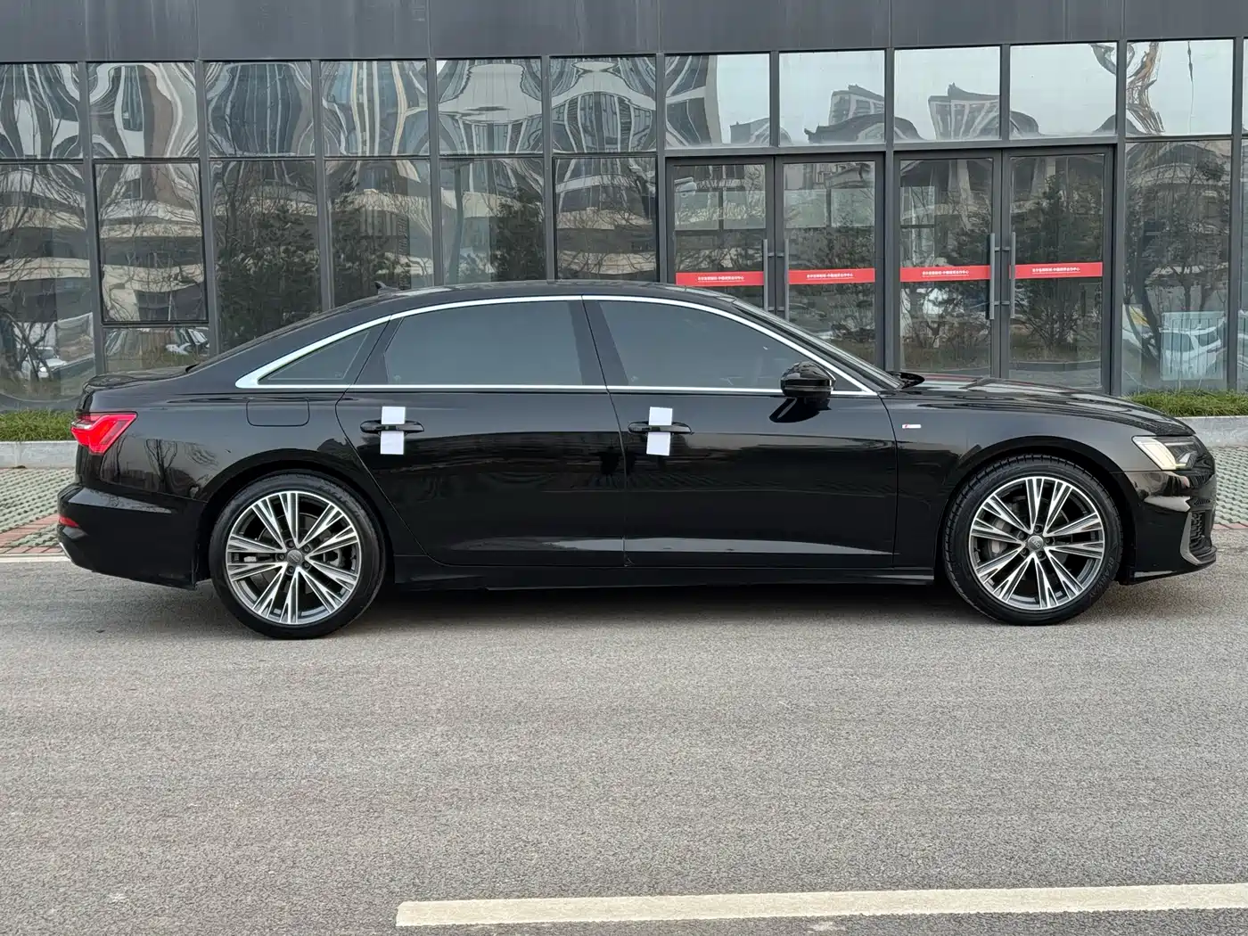 Audi A6L 2021 40 TFSI Luxury Sport фото 7