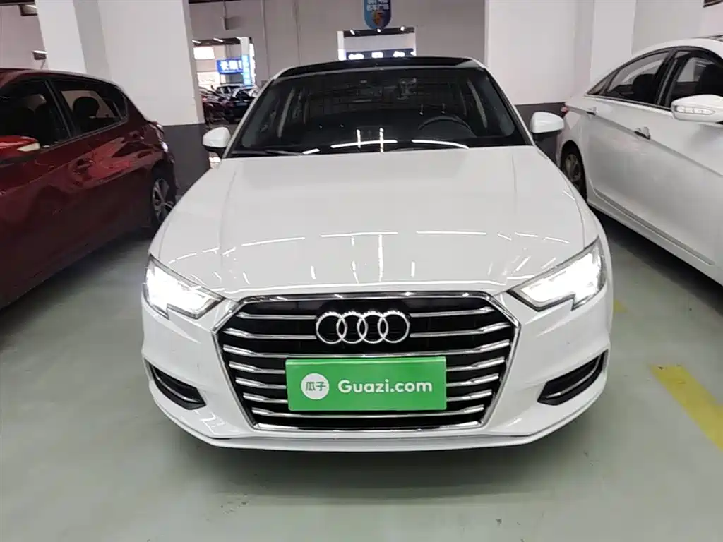 Audi A3 2017 Limousine 35 TFSI Style фото 3