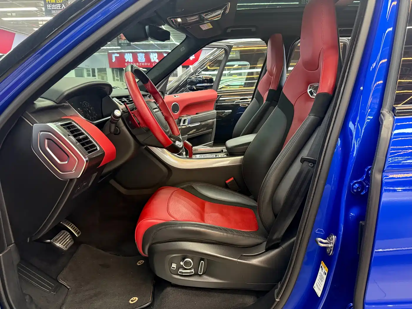 Land Rover Range Rover Sport 2019 5.0 SC V8 SVR фото 6