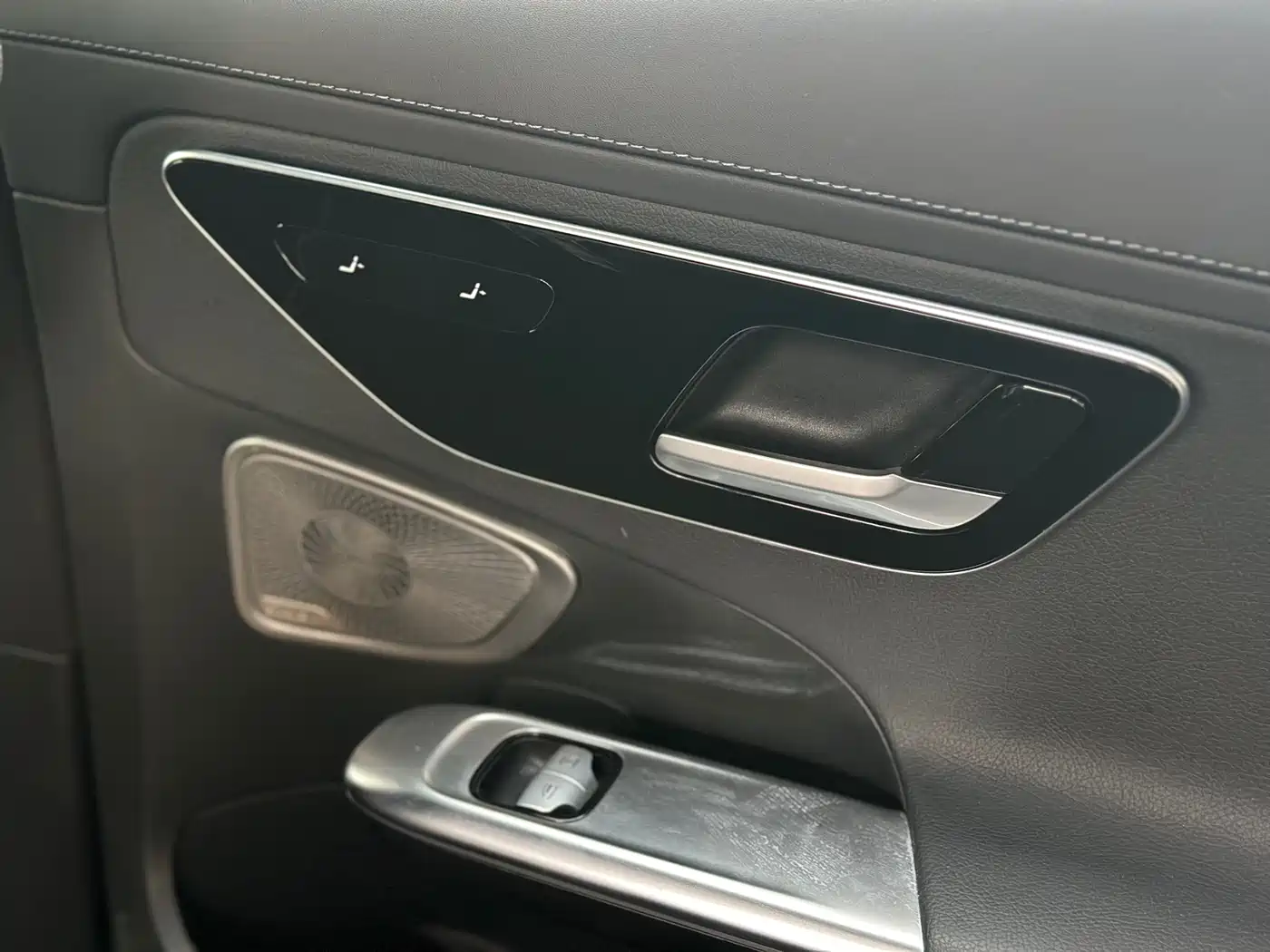 Mercedes-Benz C-Class 2023 C 260 L Sport фото 9
