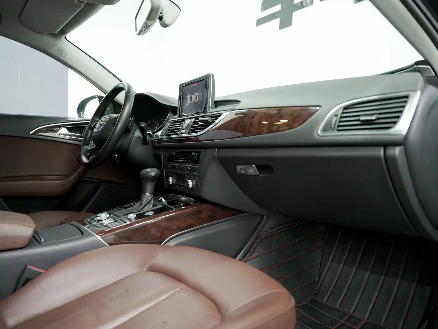 Audi A6L 2014 30 FSI Comfort фото 13