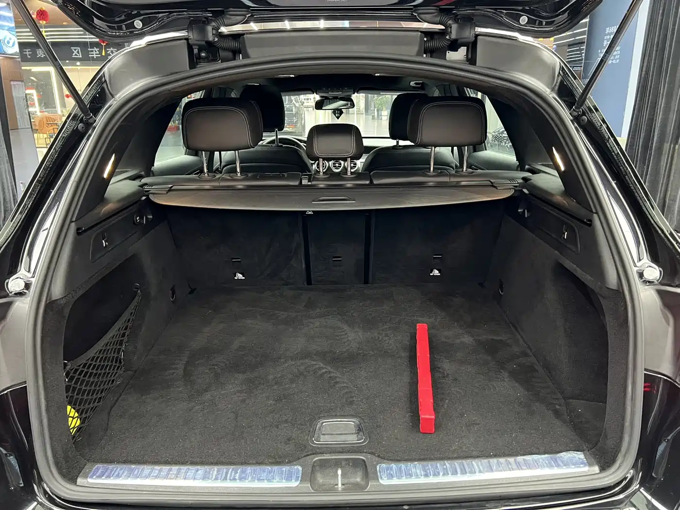 Mercedes-Benz GLC 2019 GLC 260 L 4MATIC Luxury фото 12