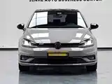 Фото 2 - Volkswagen Golf