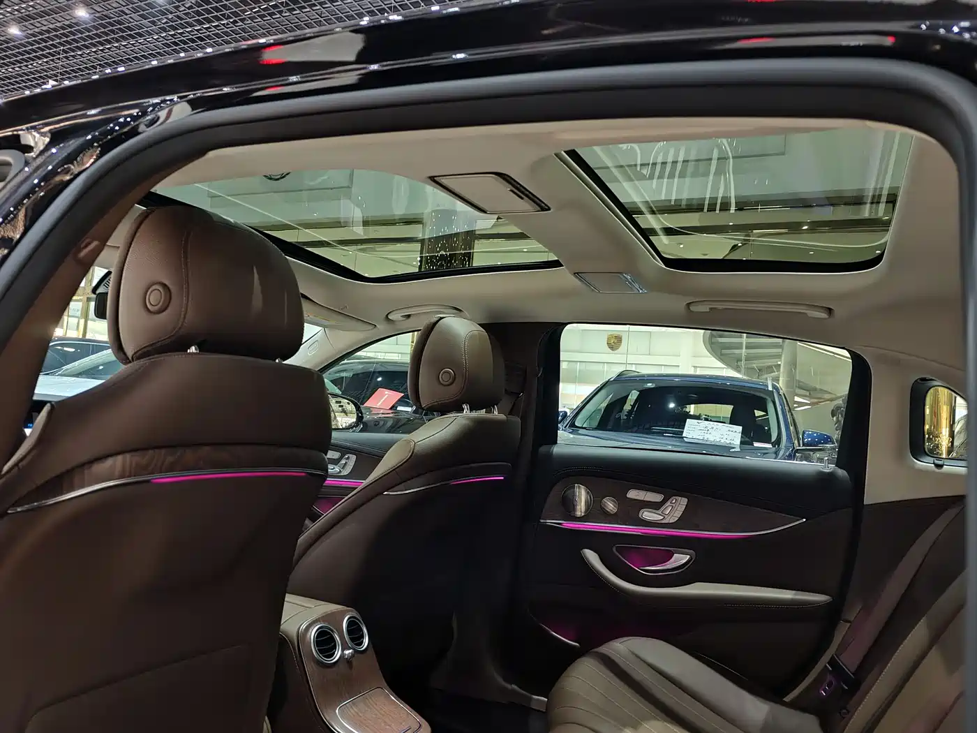Mercedes-Benz E-Class 2022 E 300 L Luxury фото 7