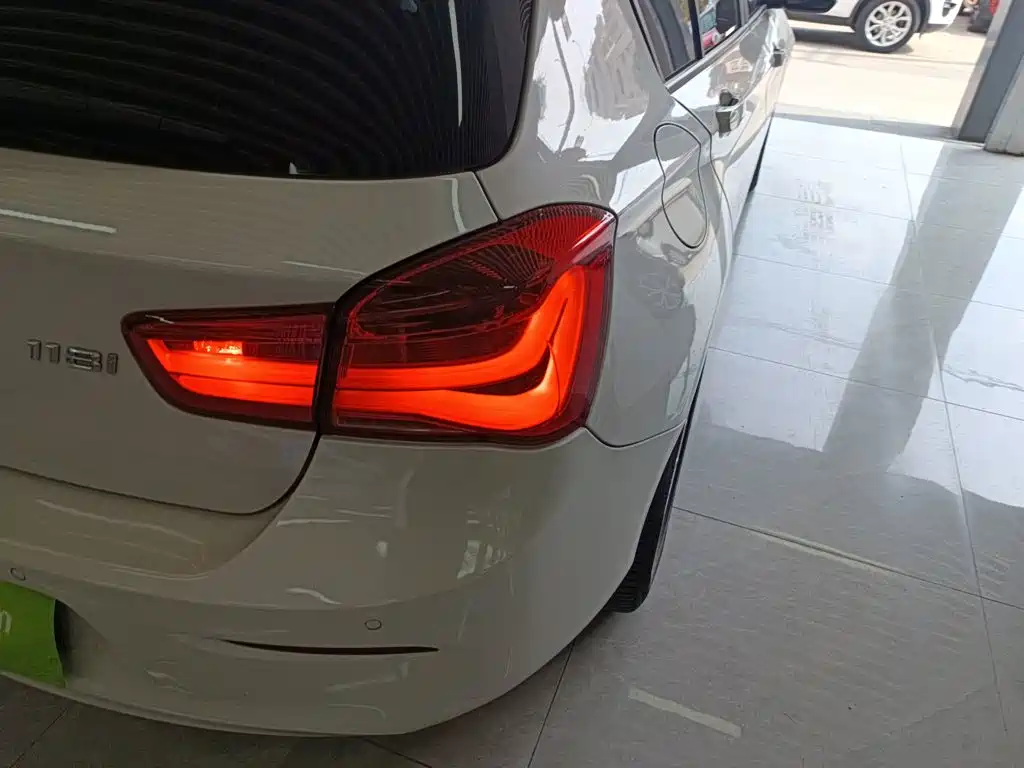 BMW 1 Series (Import) 2018 2018 118i Leading