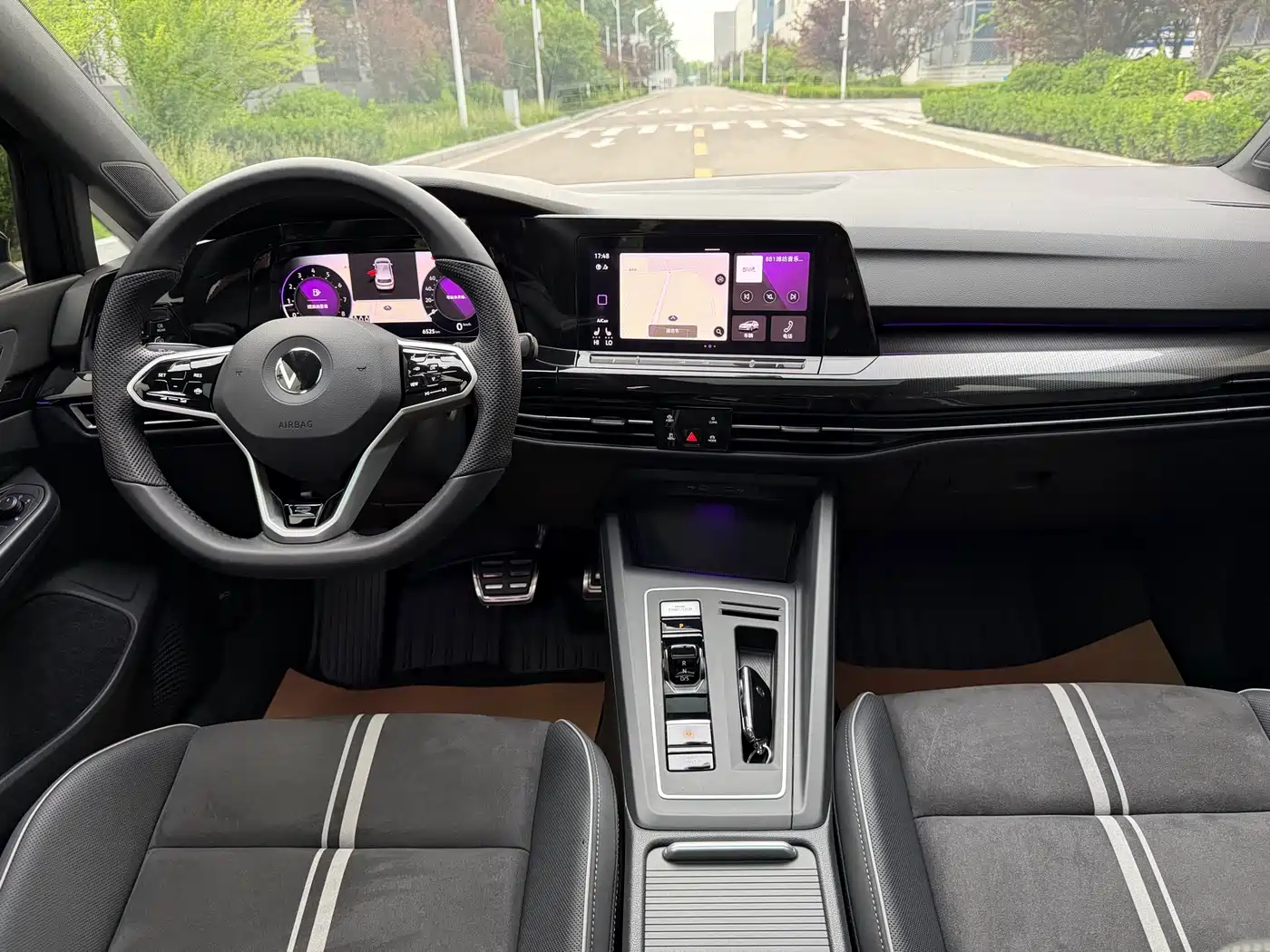 Volkswagen Golf 2023 280TSI DSG R-Line Lite фото 7