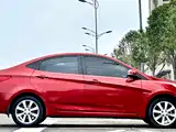 Photo 10 - Hyundai Verna