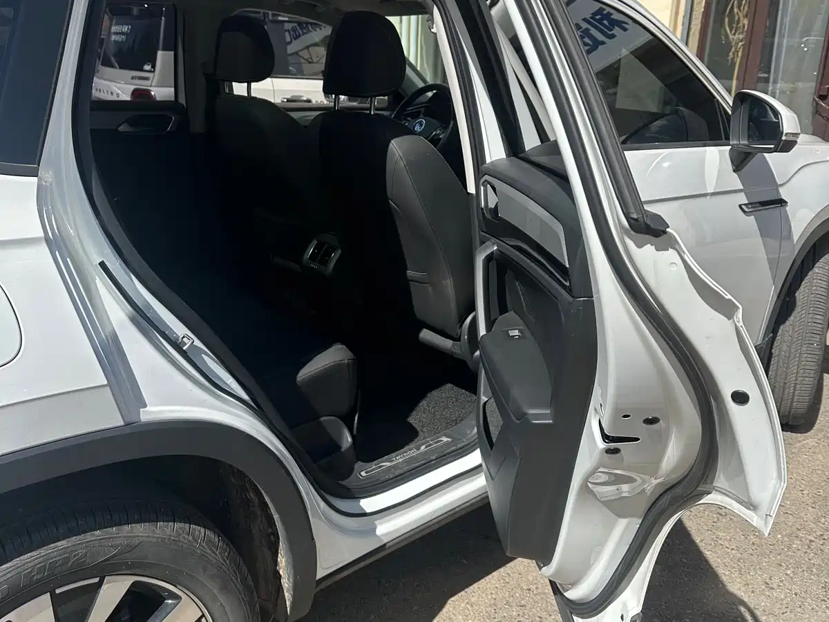 Volkswagen Tayron 2022 280TSI 2WD Luxury Smart Connect Edition фото 24