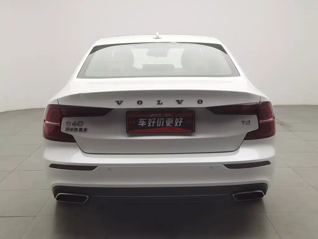 Фото 4 - Volvo S60