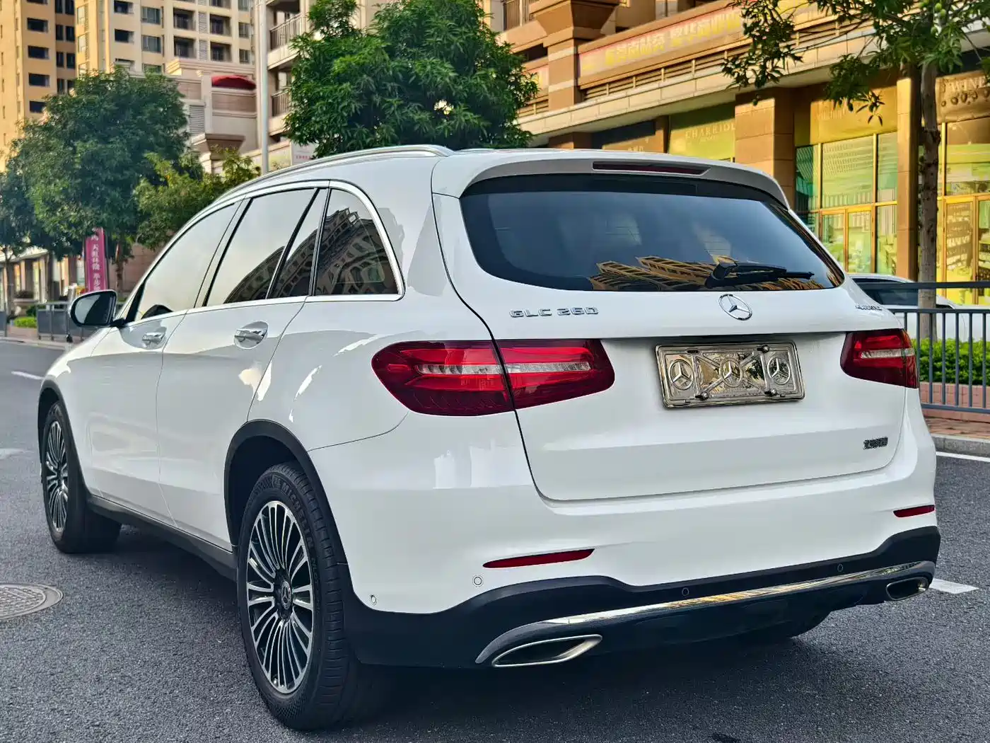 Mercedes-Benz GLC 2018 Facelift GLC 260 4MATIC Dynamic фото 7