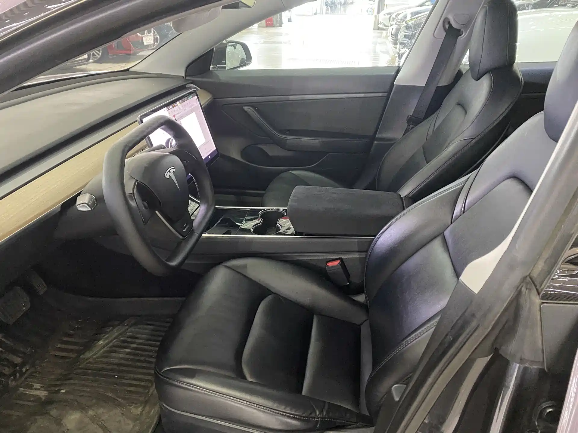Фото 3 - Tesla Model 3 (Import)