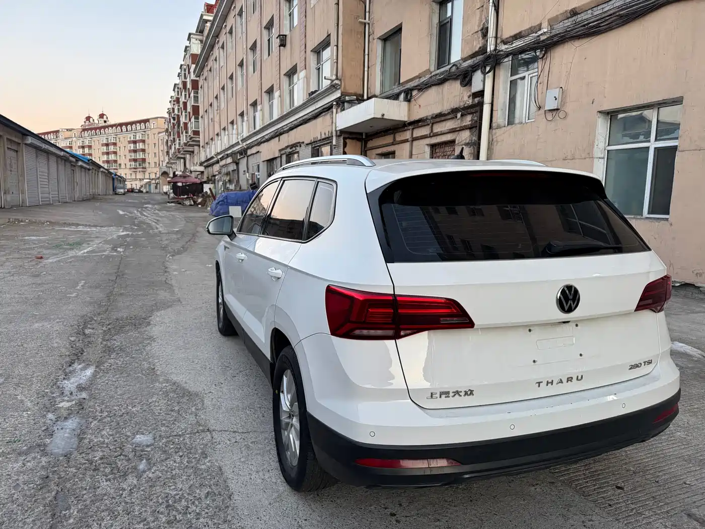 Volkswagen Tharu 2022 280TSI FWD Luxury Edition фото 3