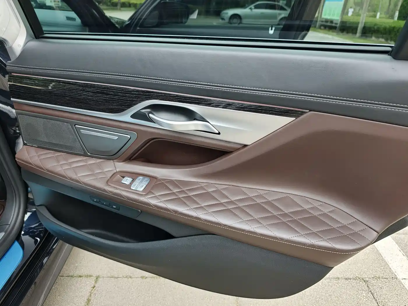 BMW 7 Series 2021 Model 740Li Premium M Sport Package фото 19