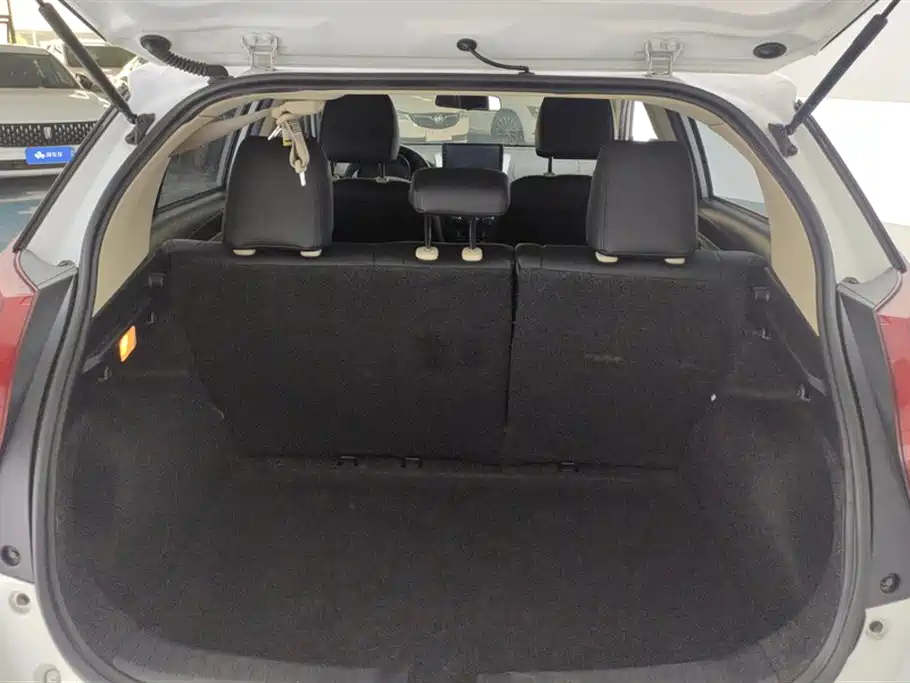 Toyota YARiS L Zhi Xuan 2015 1.5E Auto Charming Edition фото 4
