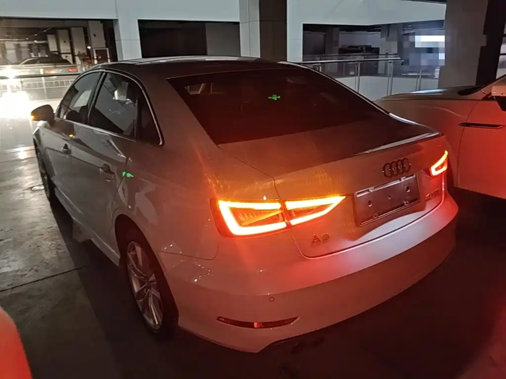 Audi A3 (Import) 2014 Limousine 40 TFSI S line Comfort фото 5