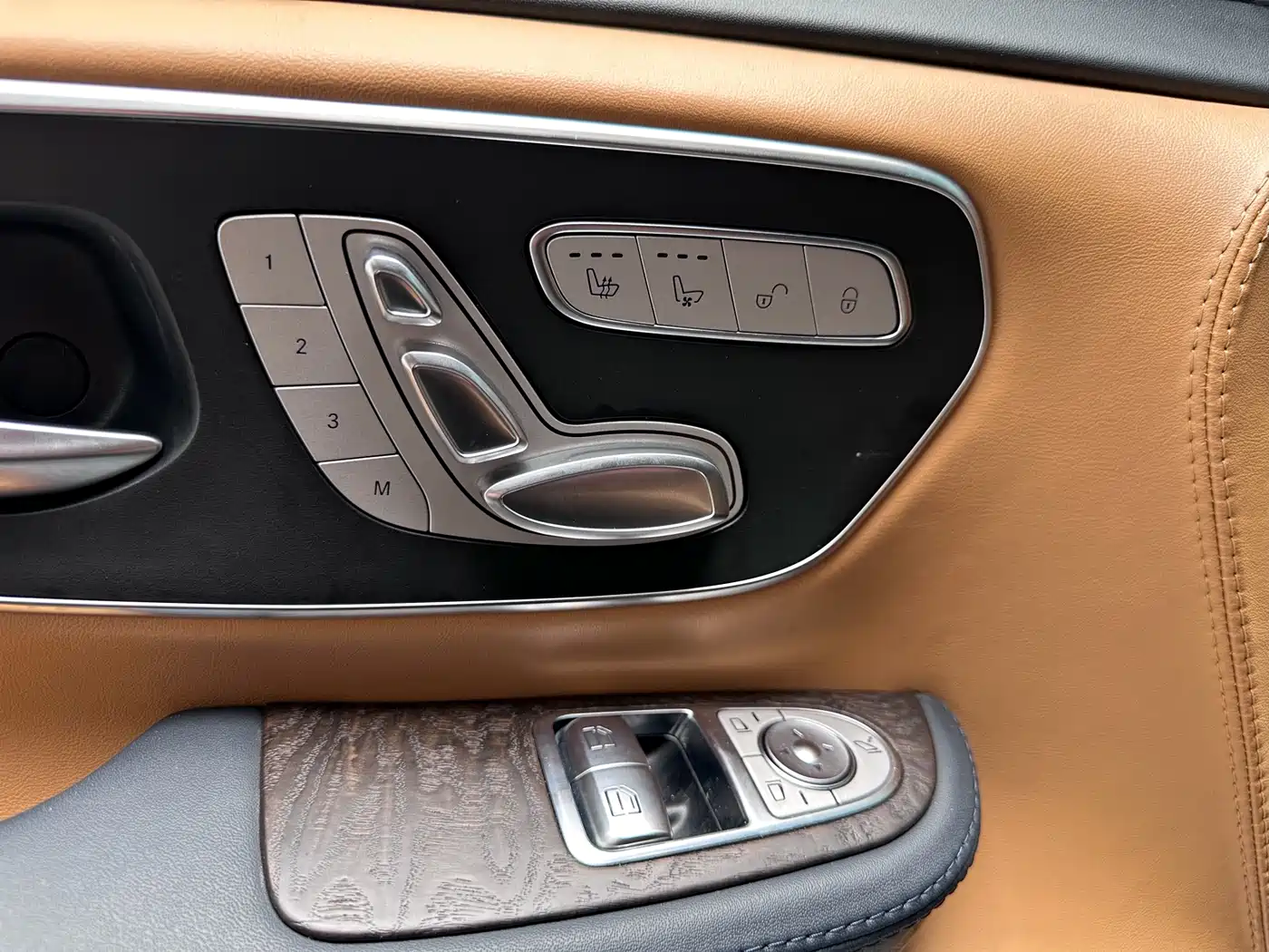 MERCEDES-BENZ V CLASS