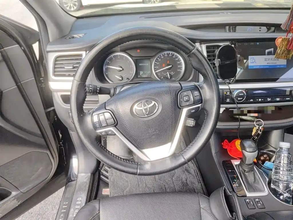 Toyota Highlander 2017 2.0T 4WD Premium 7-Seater фото 7