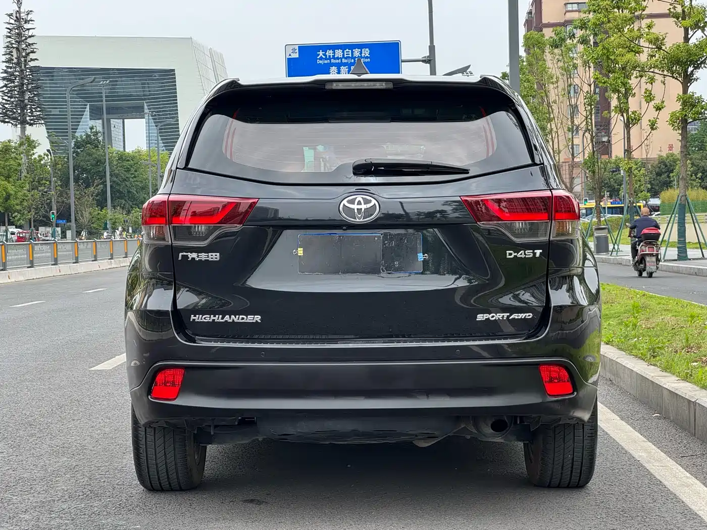 Toyota Highlander 2018 Model 2.0T 4WD Knight Edition 7-Seater China VI фото 16