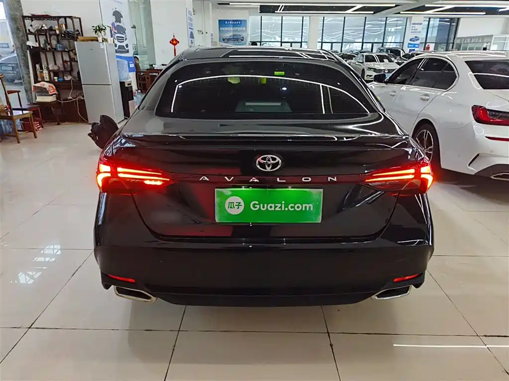 Toyota Avalon 2021 2.5L Luxury Edition фото 5
