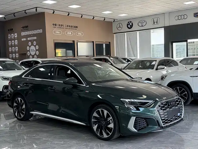 Audi A3 2023 A3L Limousine 35 TFSI Fashion Sport — фото 3