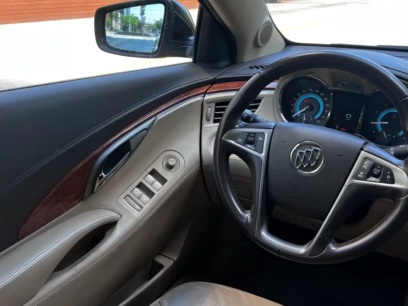 Buick LaCrosse 2011 2.4L SIDI Premium Edition фото 8