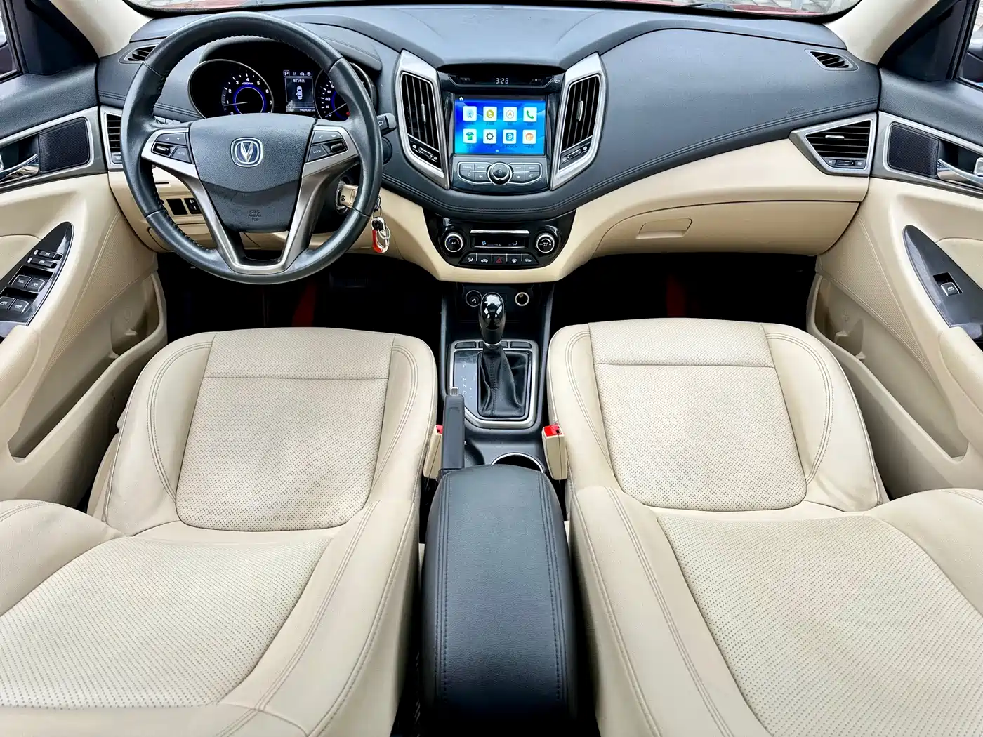 Фото 30 - Changan Eado