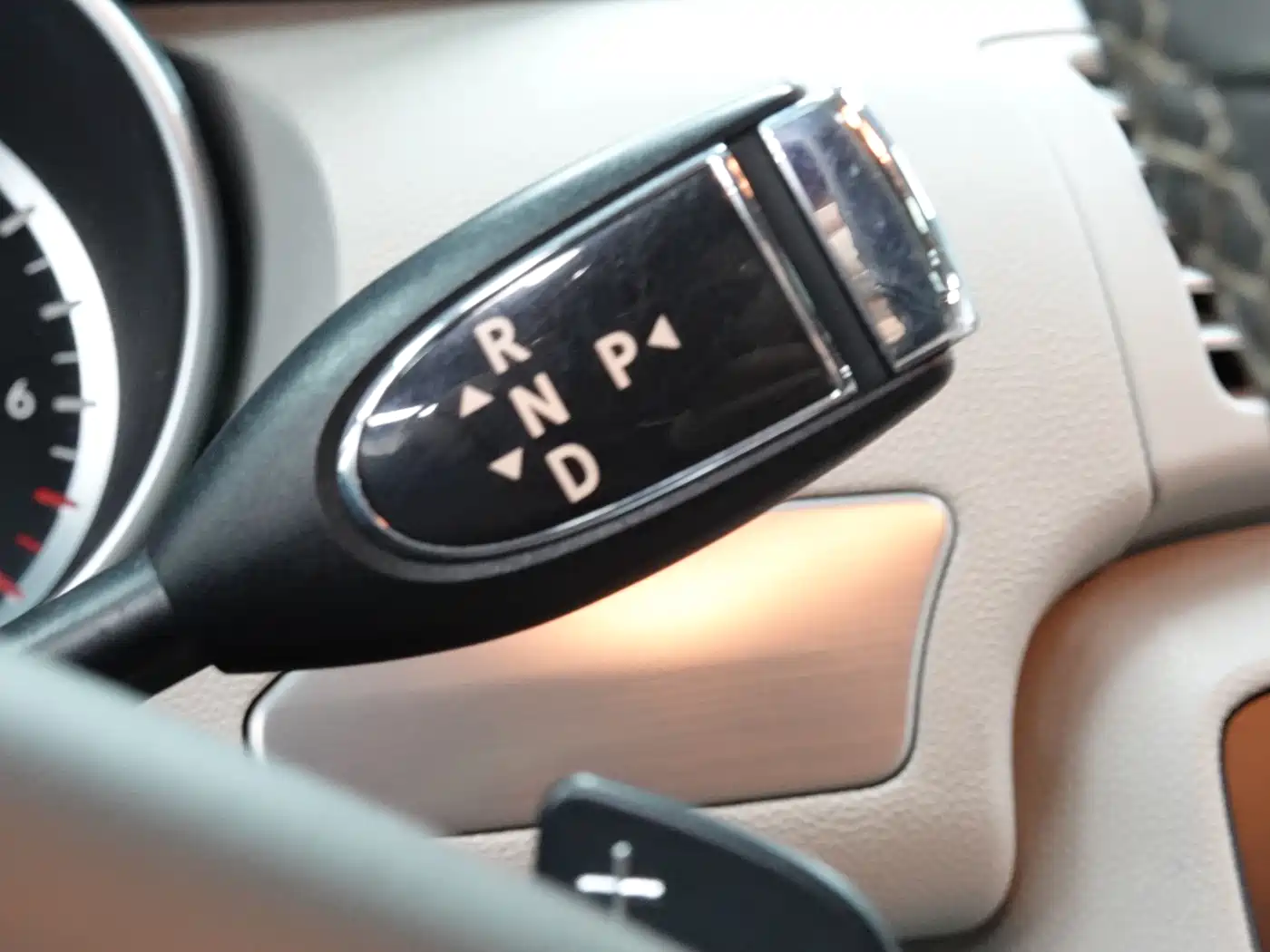 Mercedes-Benz R-Class 2014 R 320 4MATIC Business фото 18