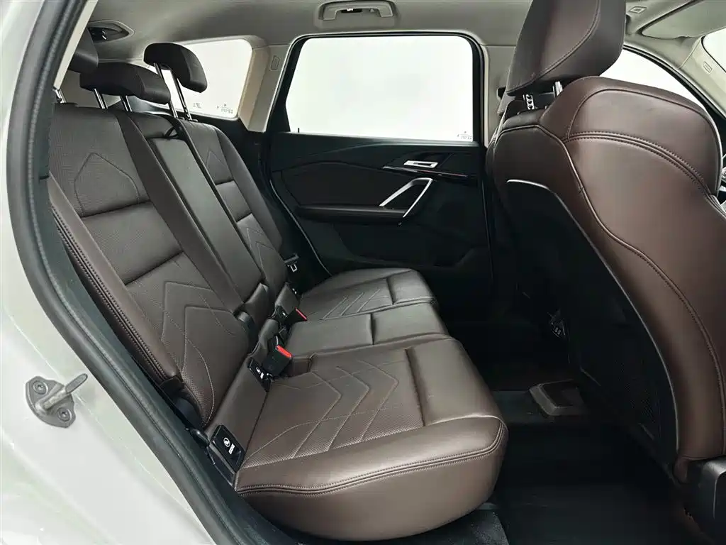 BMW X1 2023 sDrive20Li X Design Package фото 23