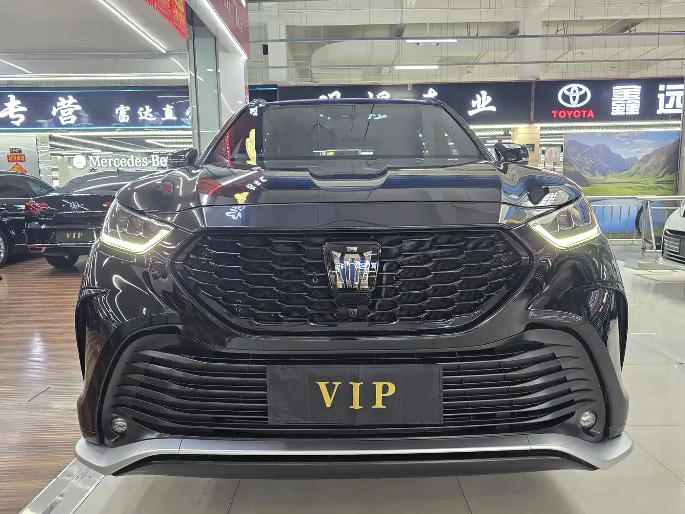 Toyota Crown Kluger 2024 2.5L HEV 4WD Luxury Edition фото 2